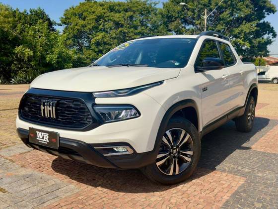 FIAT TORO 1.3 TURBO 270 FLEX FREEDOM AT6 FIAT TORO 1.3 TURBO 270 FLEX FREEDOM AT6